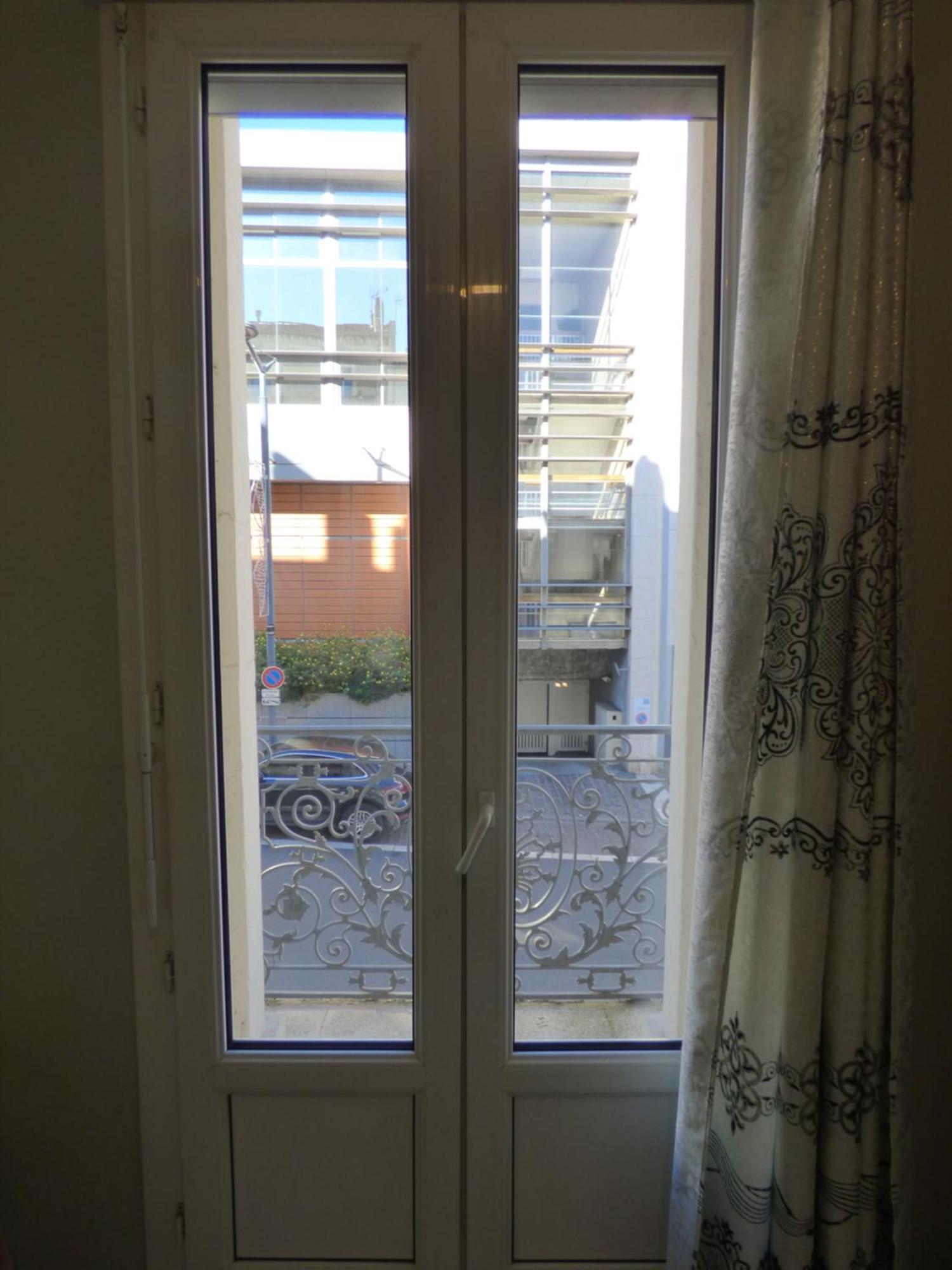 Belle Etape: Cozy 3-Star Residence in Beziers City Center Exterior photo