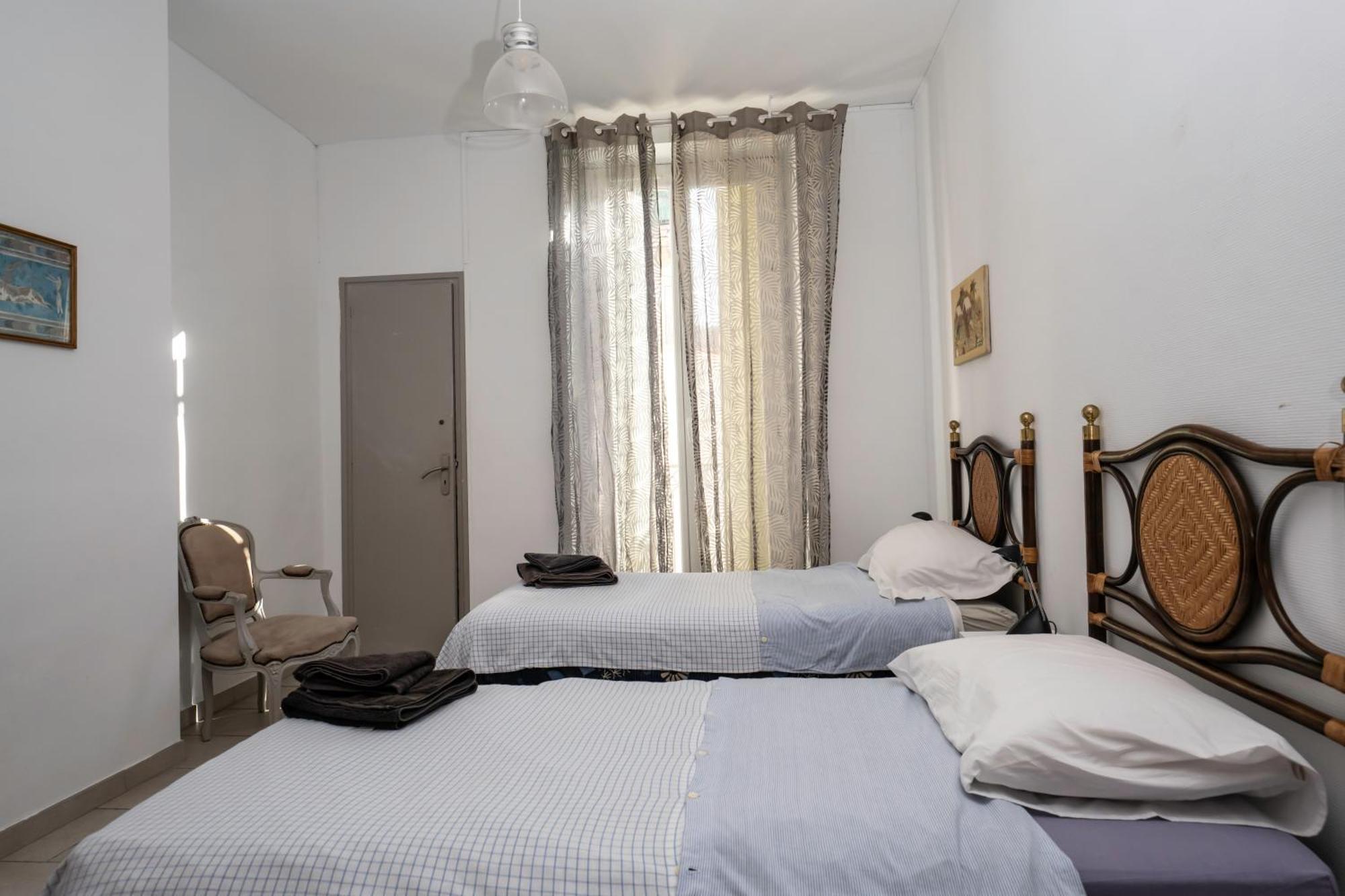 Belle Etape: Cozy 3-Star Residence in Beziers City Center Exterior photo